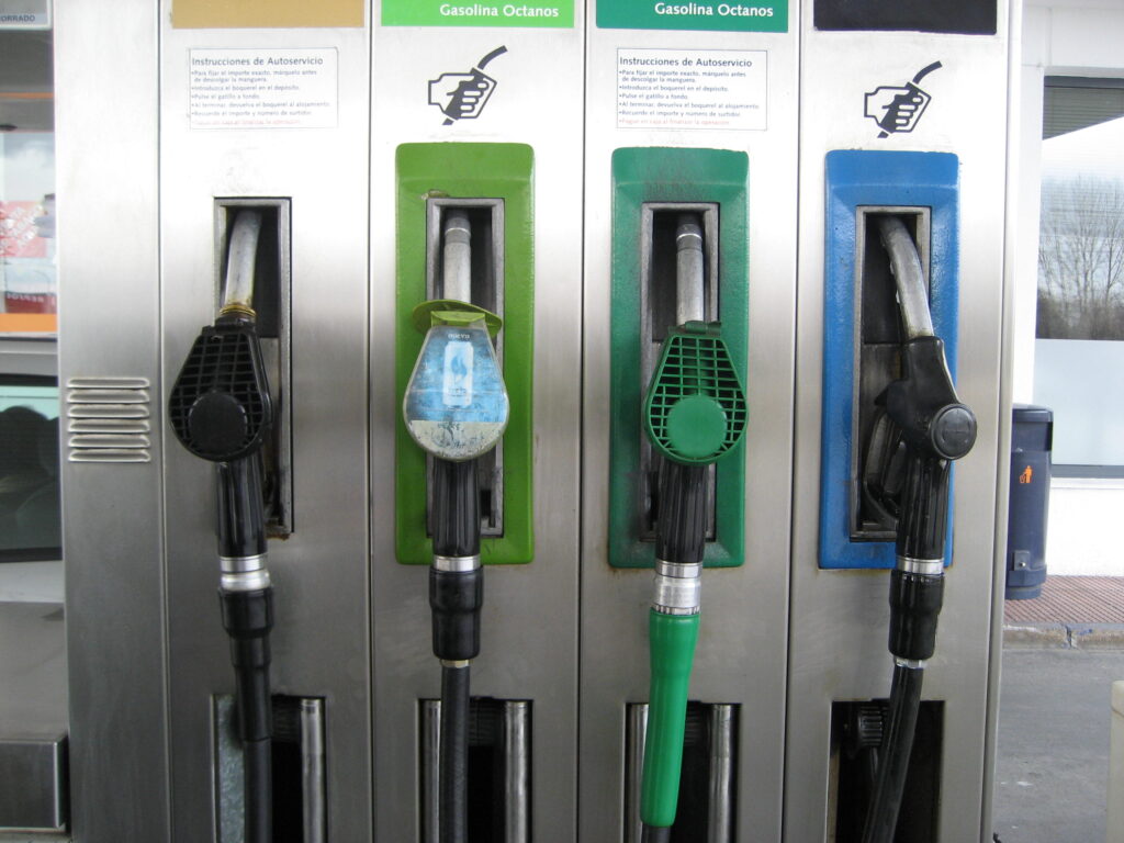 Cómo elegir el mejor combustible de auto